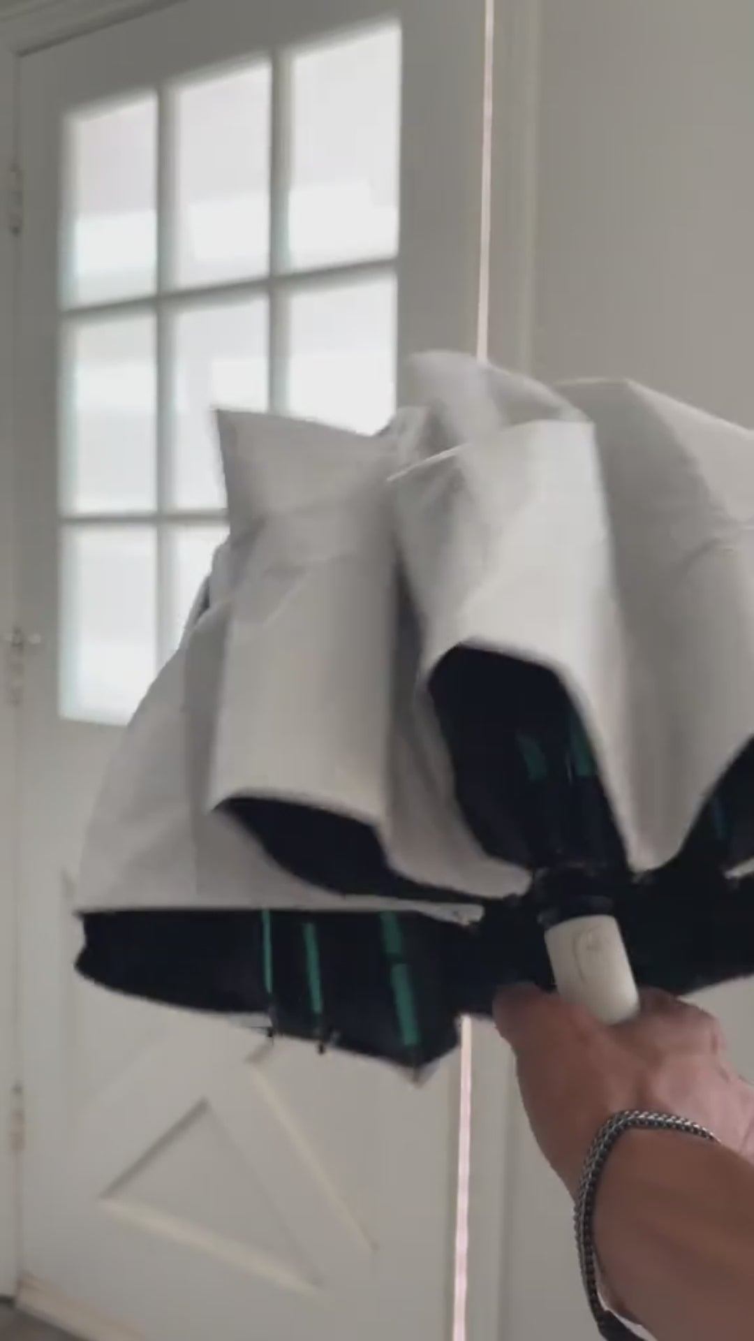 Paraguas Automático Plegable con Diseño de Anillo | 20 Varillas Reforzadas | Extra Grande y Resistente | Doble Paraguas para Hombre y Mujer